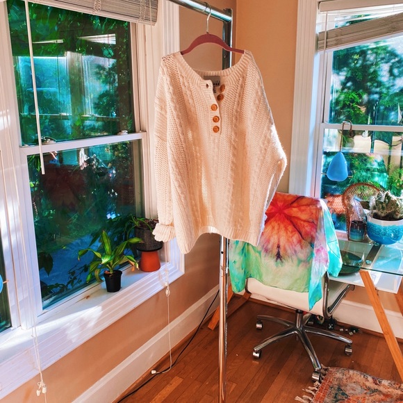 Vintage Sweaters - Picolina White Chunky Cabled Henley Sweater